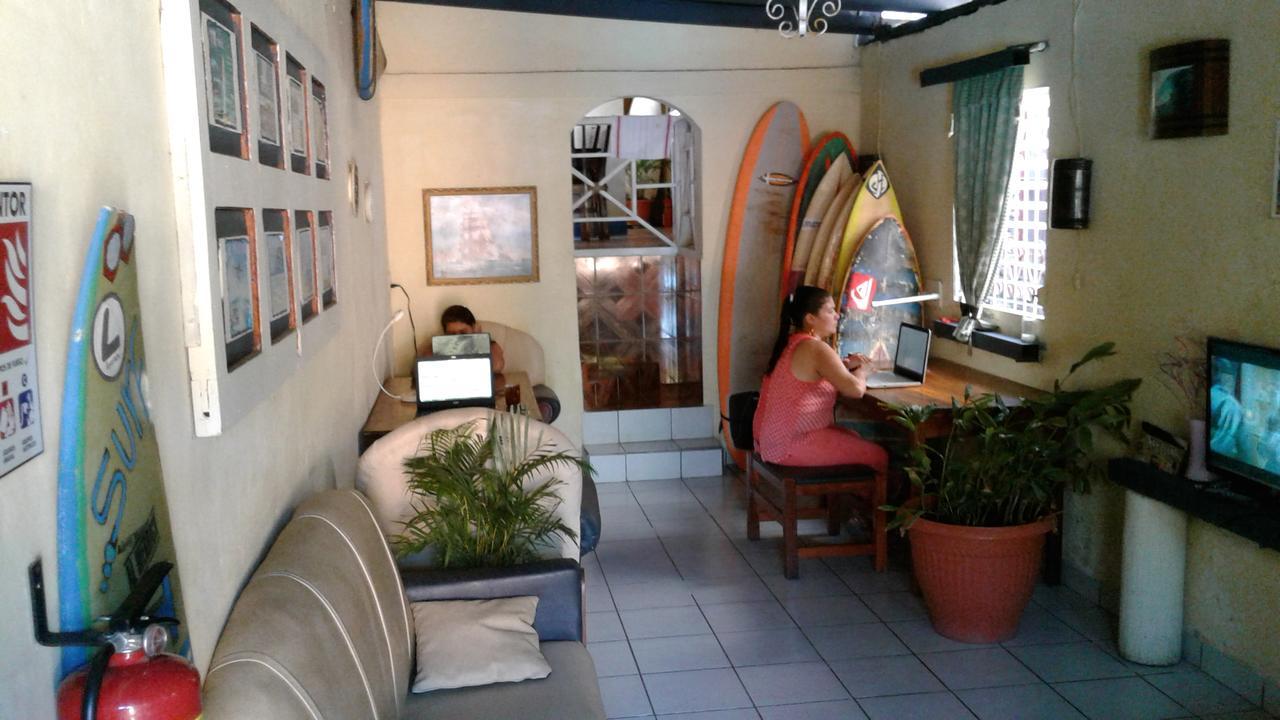 Lorena Surf Hostel サン・フアン・デル・スル エクステリア 写真